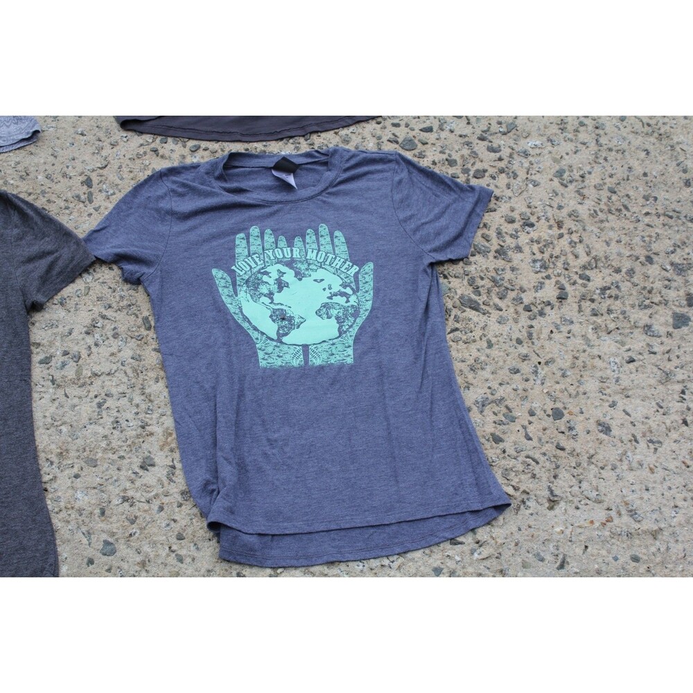 Lot Of 4 M/L Womens Hippie Peace Love Elephant Mother Earth Shirts Modern Lux - Picture 3 of 16